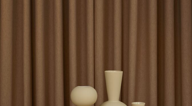 Kvalitet och färg i fokus när Luxaflex lanserar nya gardiner